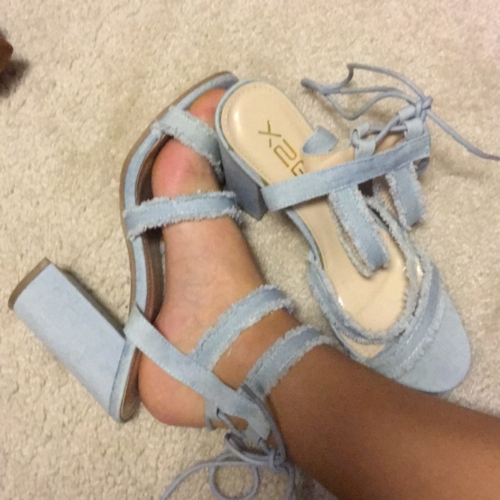 Light blue jean heels size 7.5